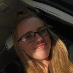 Meet your Posher, Macie